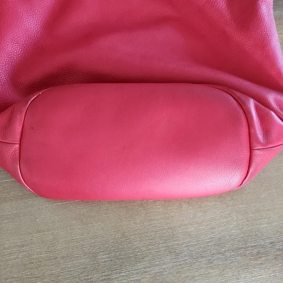 Tory Burch Bucket Kipp Black Leather Cross Body Bag 12"L x 7"W x 15"H - Picture 6 of 11